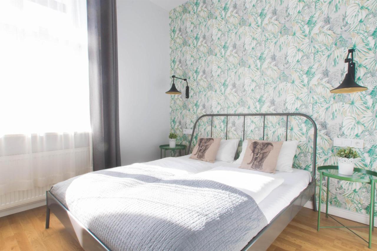 Krupnicza Modern Old Town Apartments - By Upstairs Krakow Dış mekan fotoğraf